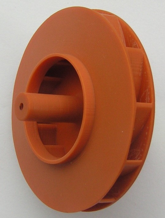 Plastový prototyp oběžného kolo ventilátoru vyrobený technologií 3D tisku